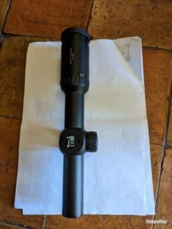 LUNETTE DE BATTUE LEICA