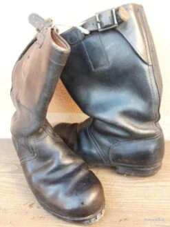 PAIRE DE BOTTES ARMÉE ALLEMANDE. POINTURE EN 42