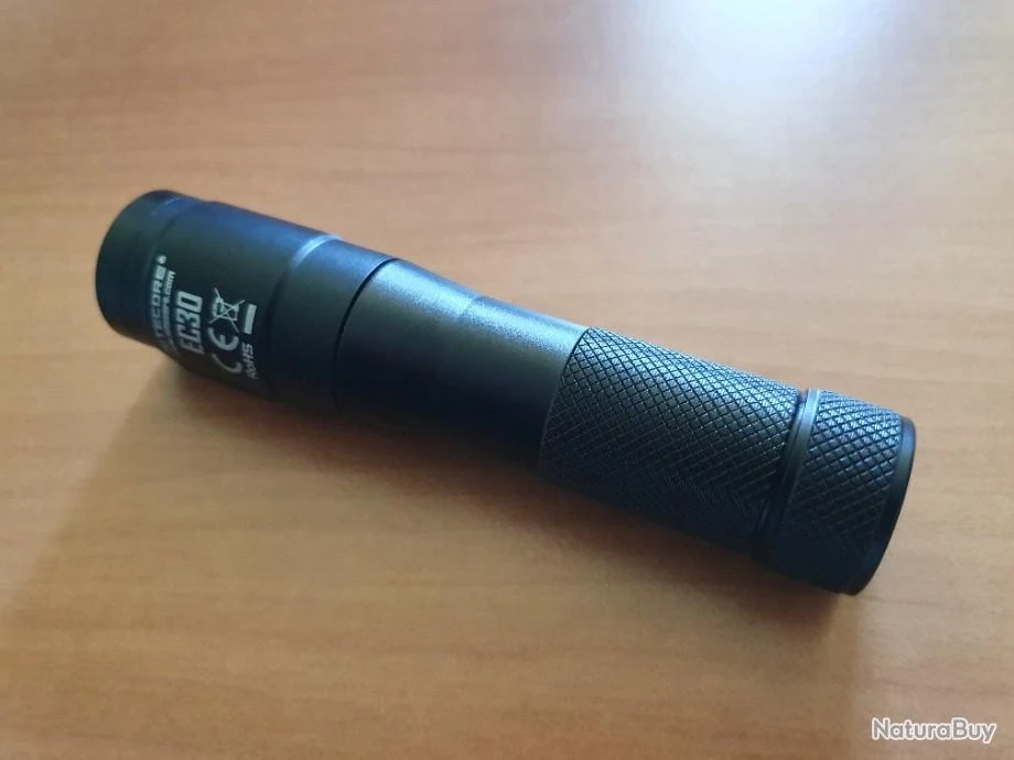Lampe Torche NITECORE Explorer C30 - EC30 - 1800 Lumens + Accus – Image 3