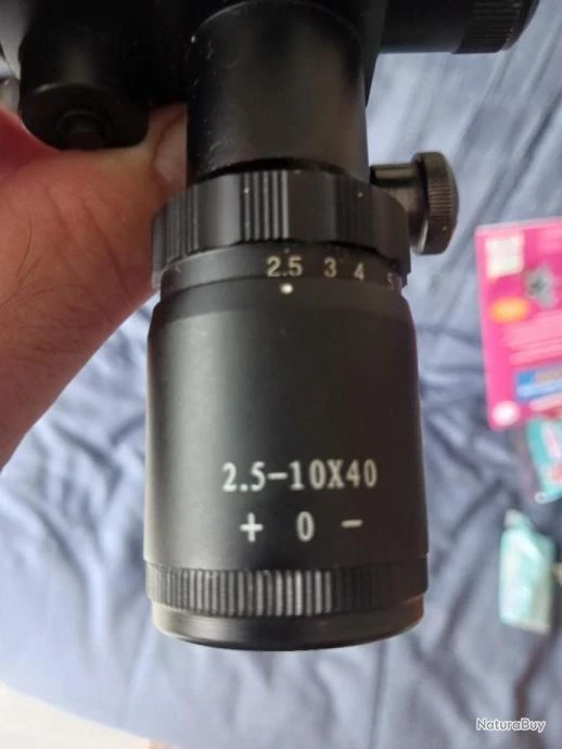 Lunette De Visée Avec Réticule Lumineux Montée Sur Rail Vissage Et Pour être Montée Sur Rail Weaver – Image 3